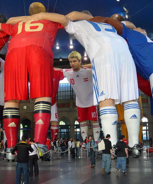 Statues for Euro 2008